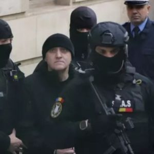 horatiu-potra-a-lesinat-in-sala-de-judecata,-la-curtea-de-apel-bucuresti.-ambulanta,-chemata-pentru-seful-mercenarilor